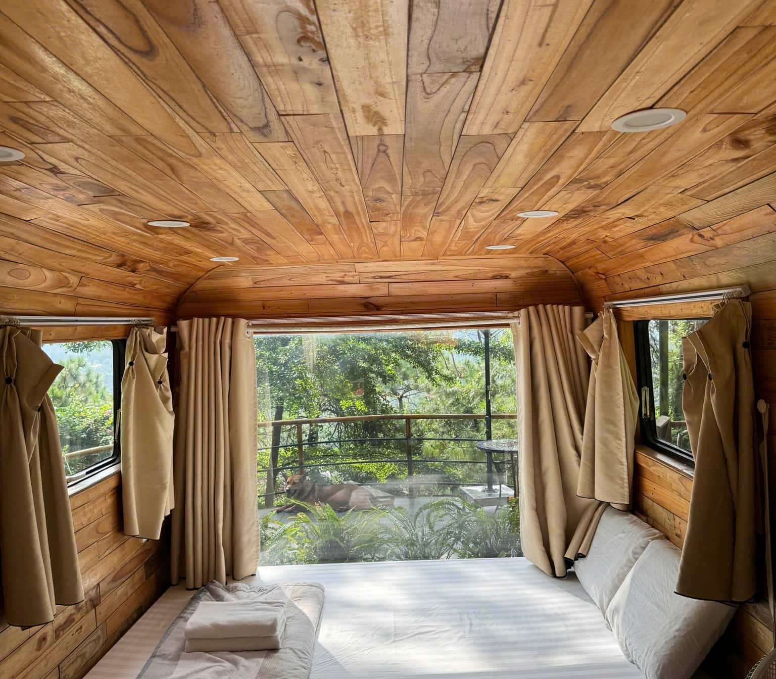 Nhà Boongke (De'bay Retreat) tại Lâm Trường, Sóc Sơn