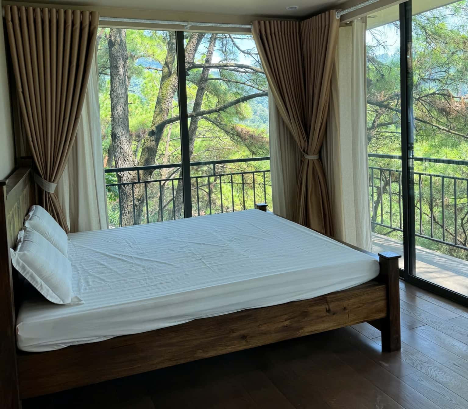 Bay 1 House - De'bay Retreat at Lâm Trường, Sóc Sơn