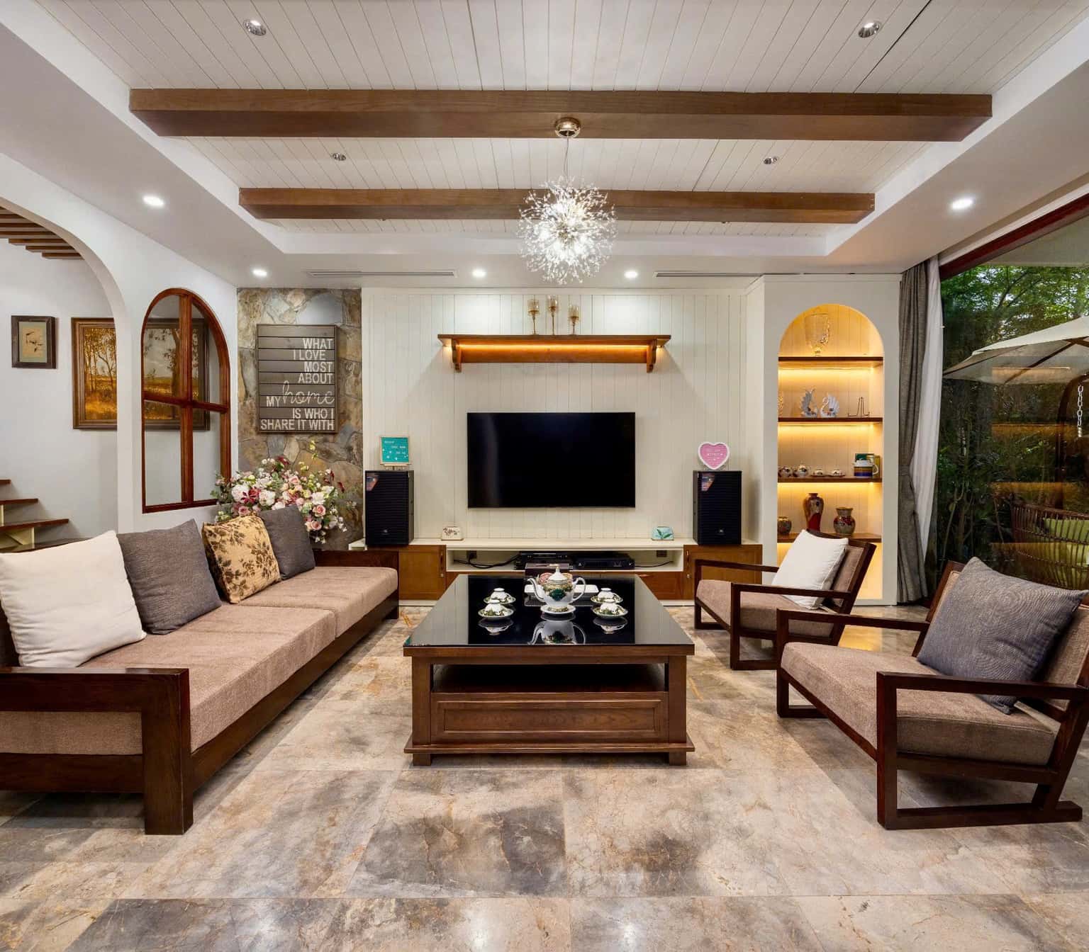 Rosie Villa M1.3B, Flamingo Đại Lải