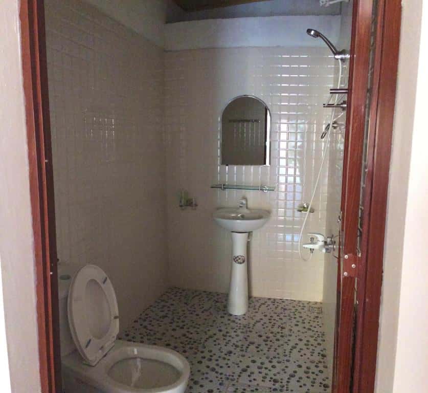 justfly basic triple room tam coc westlake homestay ninh binh