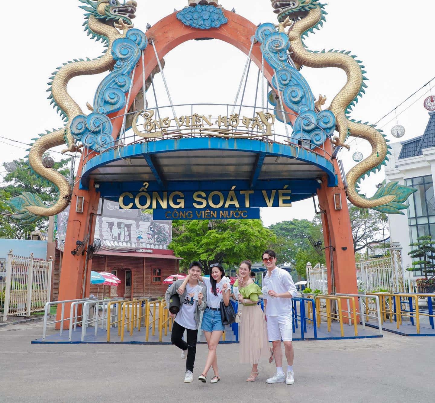 justfly cong vien nuoc ho tay hanoi