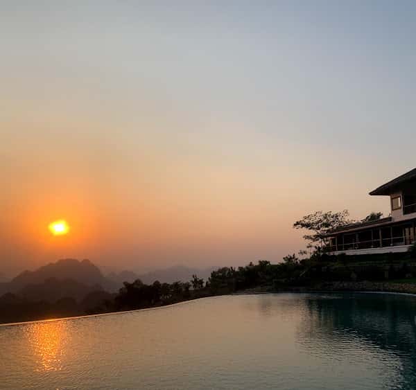 review danh gia nhan xet ba khan village resort hoa binh tien doan