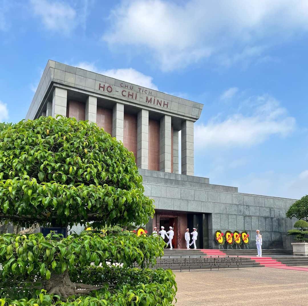 justfly lang chu tich ho chi minh hanoi