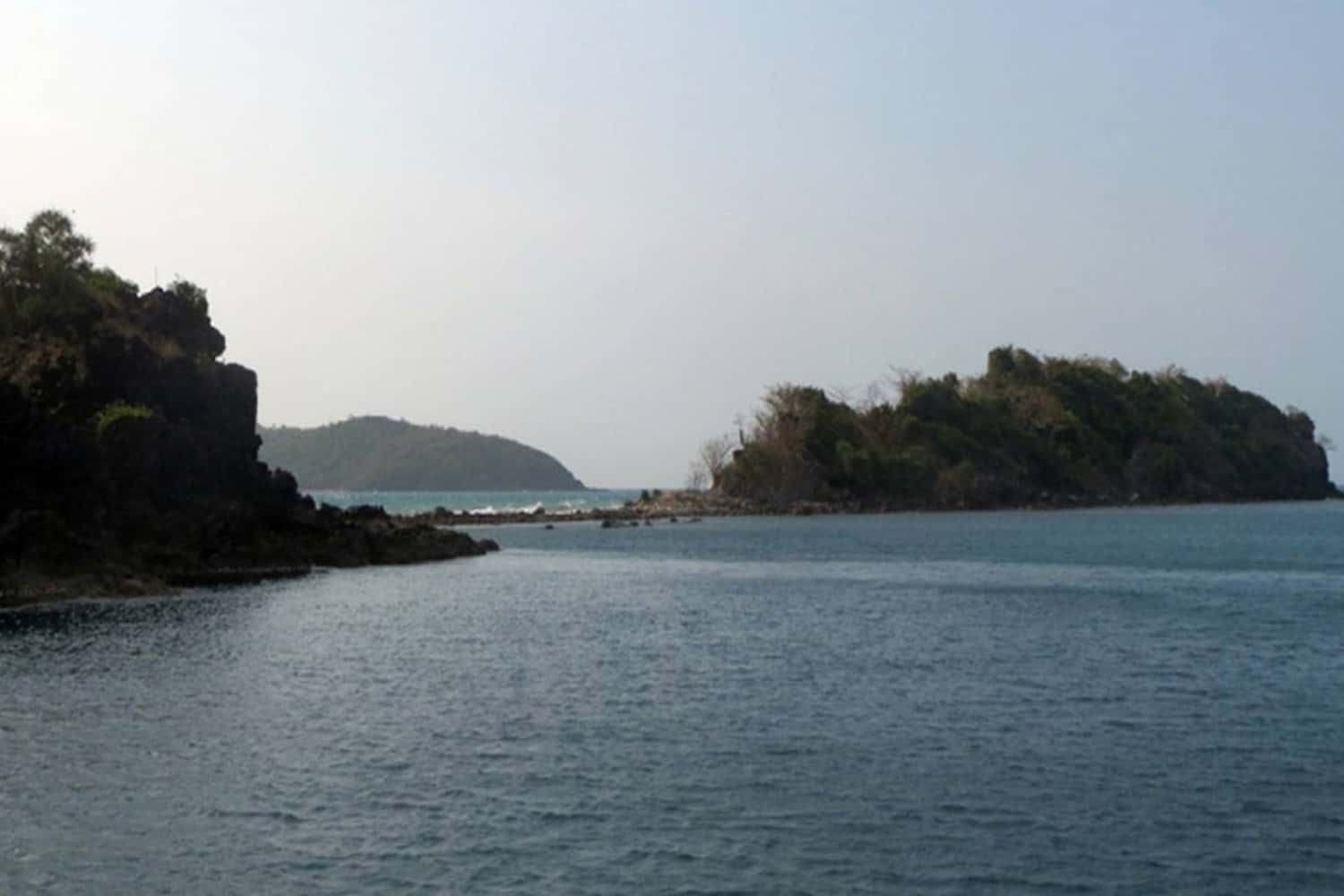 Hòn Hai Bờ Đập