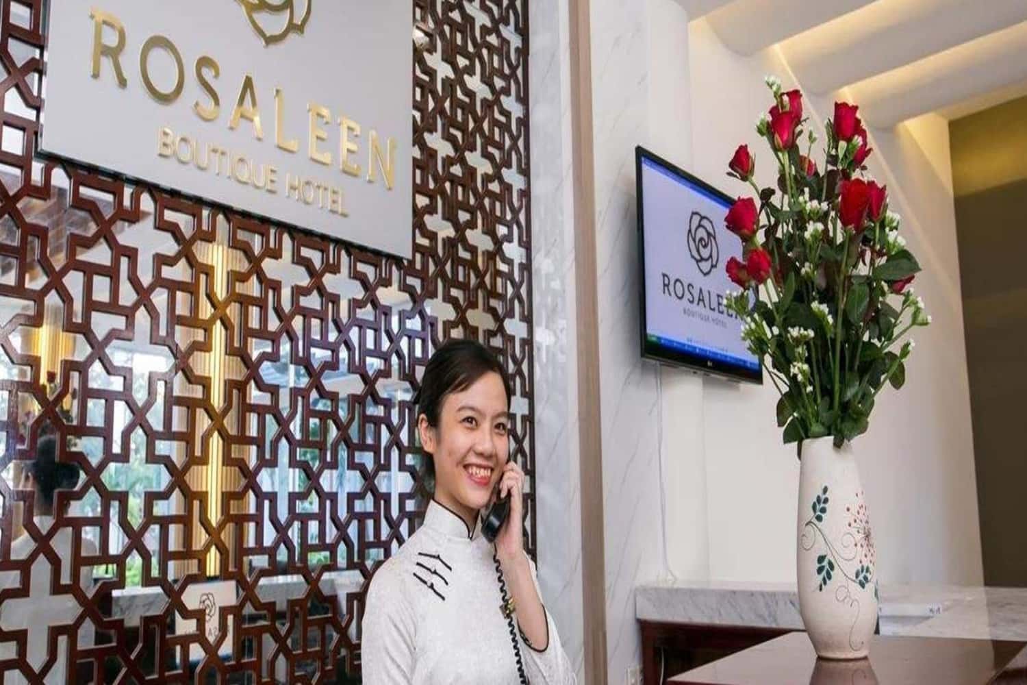 Rosaleen Boutique Hotel có dịch vụ lễ tân hoạt động 24/24 