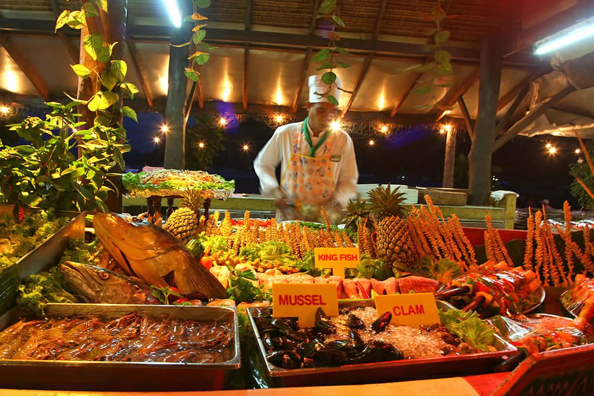 Thưởng thức các món ăn ngon tuyệt vời