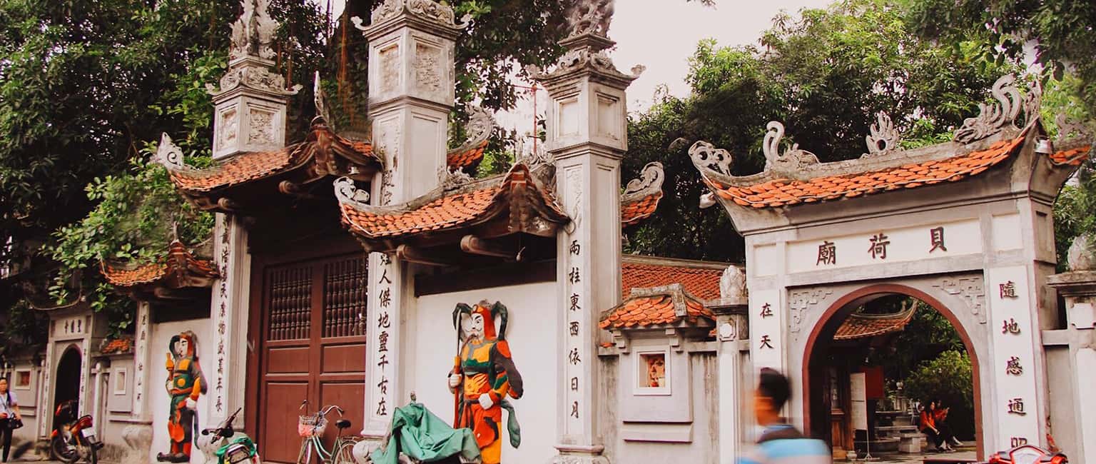Cầu duyên Chùa Hà - Khi đi lẻ bóng, khi về có đôi