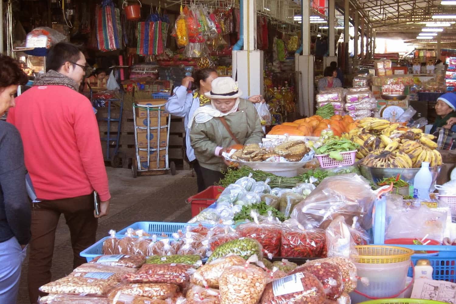 Chợ địa phương