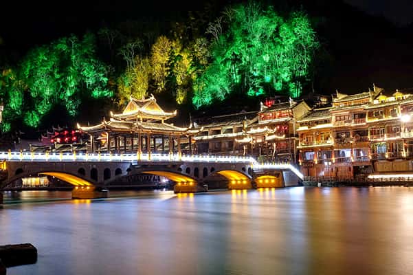 Top 6 trải nghiệm thú vị về đêm ở Trương Gia Giới