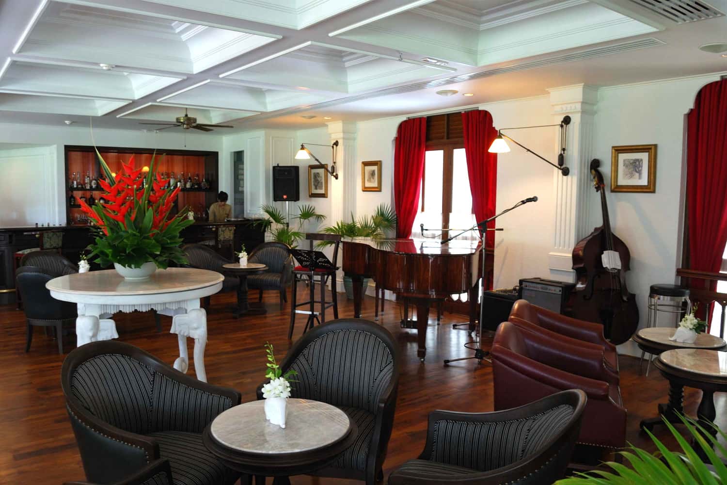 Elephant Bar