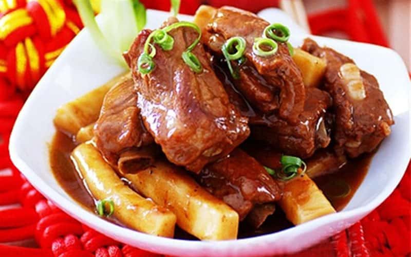 Sườn xào bánh gạo