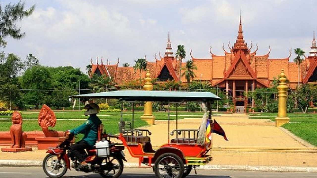 Xe tuk tuk