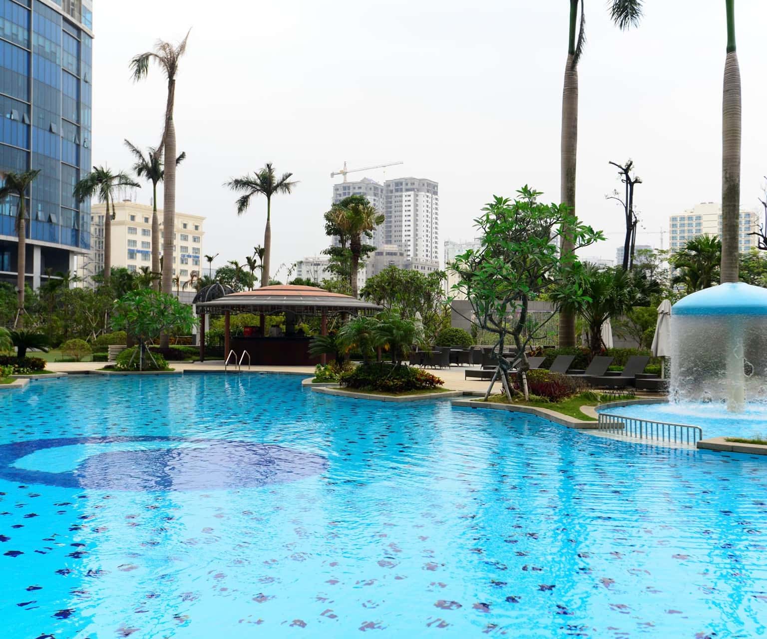 Bể bơi Keangnam - Garden Pool