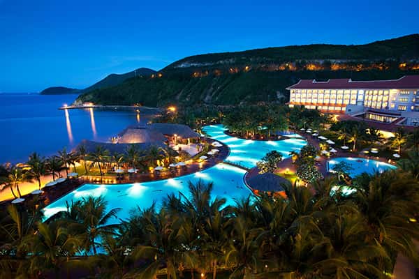 Nha Trang về đêm nên đi đâu? Đến ngay 10 nơi hấp dẫn nhất