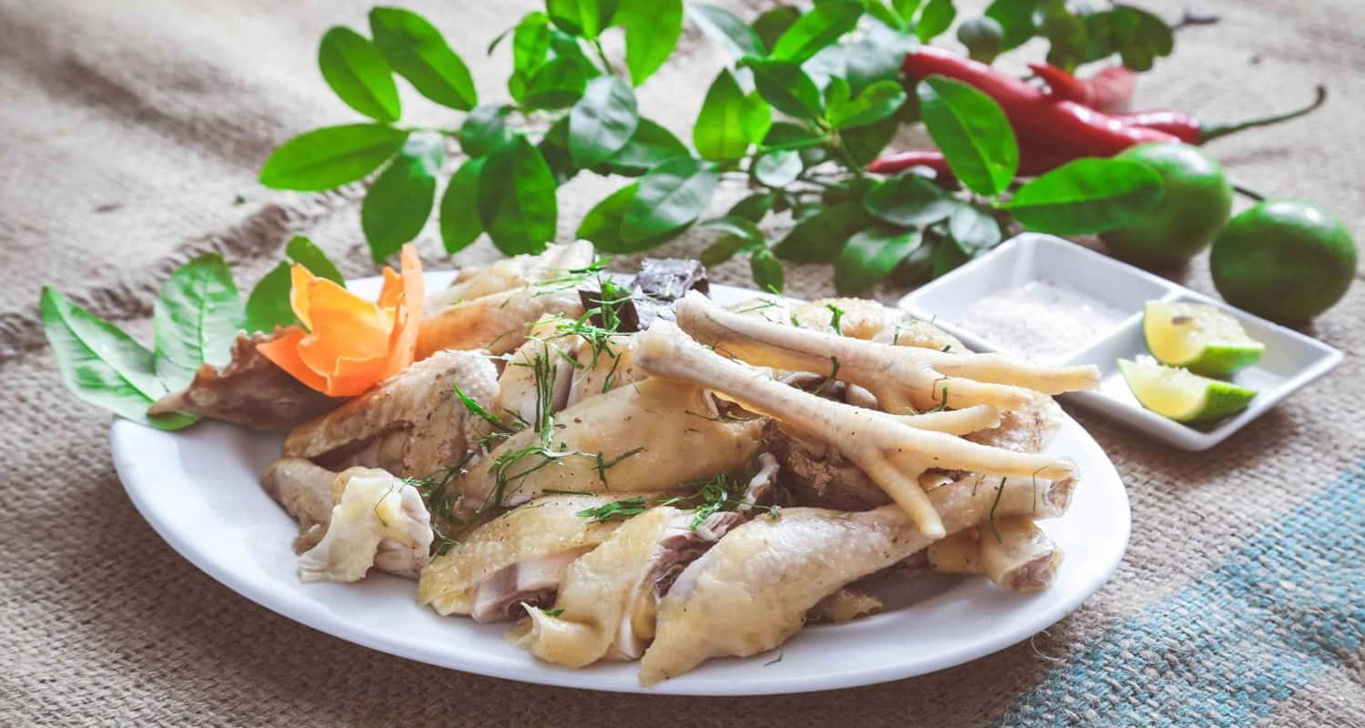 Thịt gà đồi luộc
