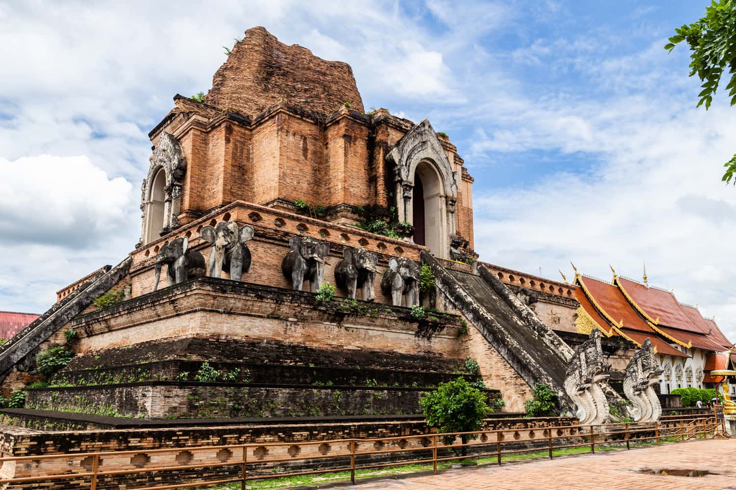 Chùa Wat Chedi Luang