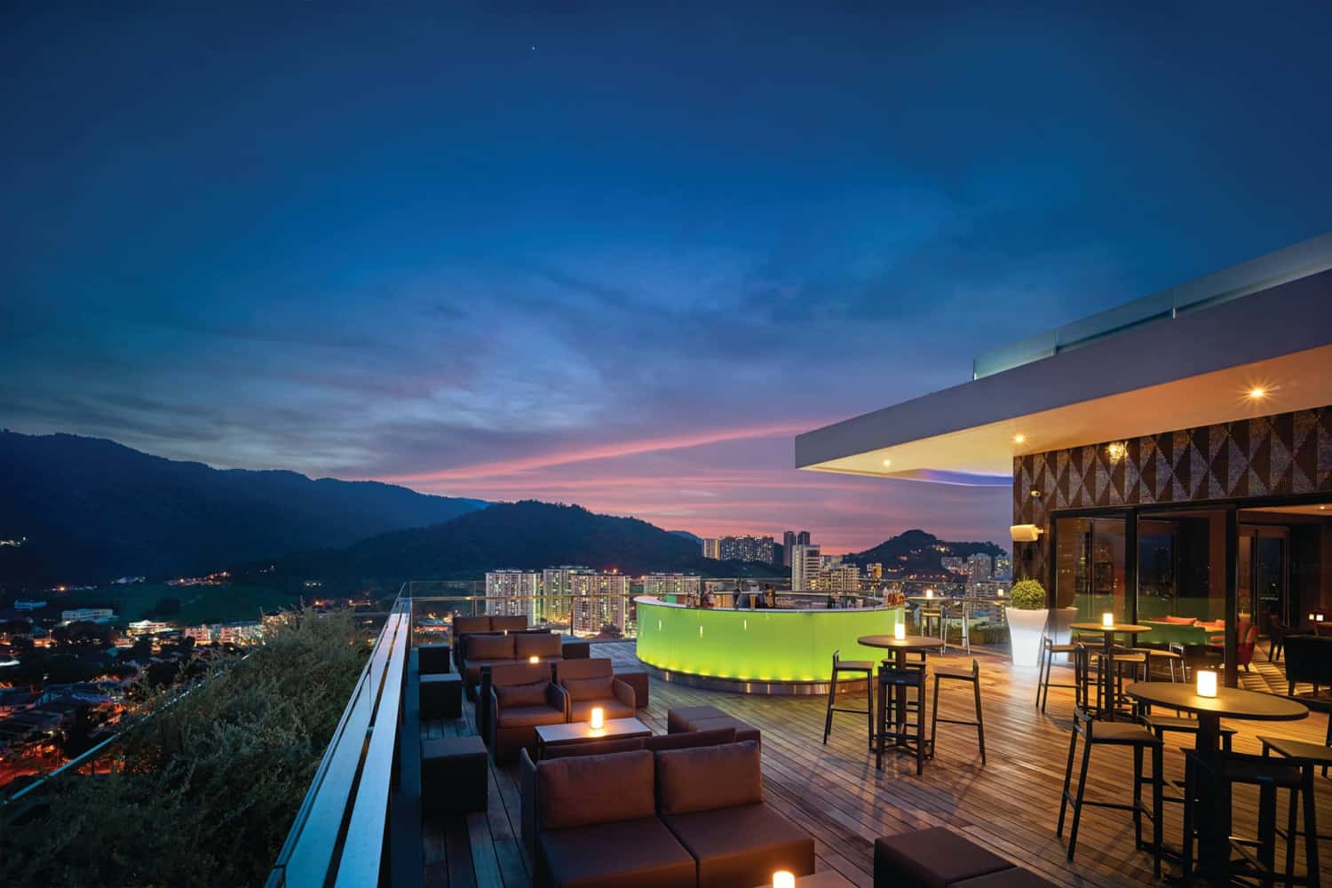  Quán bar trên tầng thượng