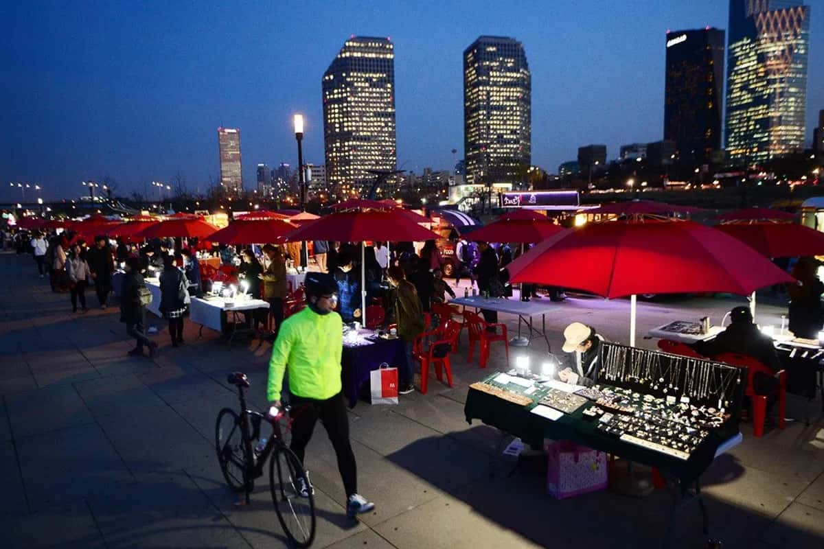 Chợ đêm Seoul Bamdokkaebi