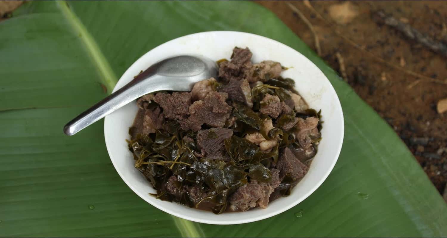 Thịt trâu nấu lá lồm