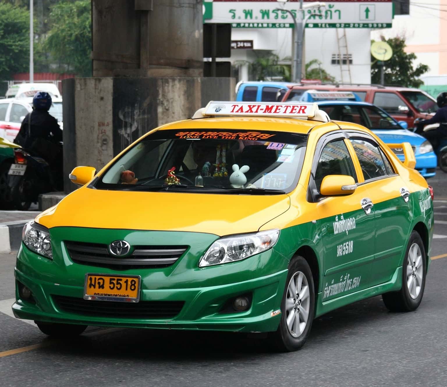 Taxi