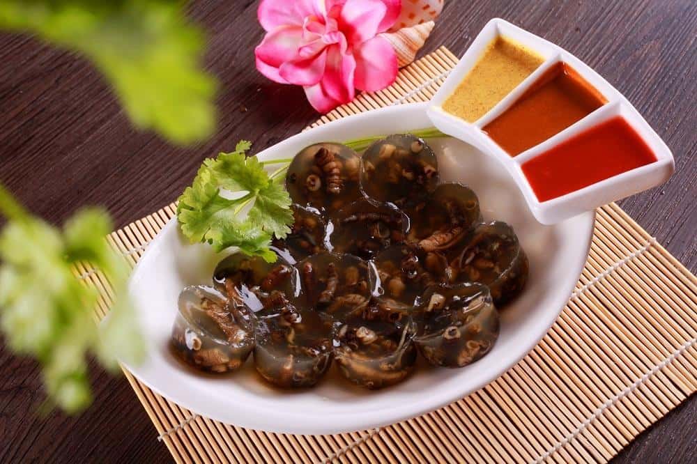 Nguyên liệu chính của Sandworm Jelly là một loại sâu được tìm thấy trong lớp đáy bùn ở dưới biển sâu