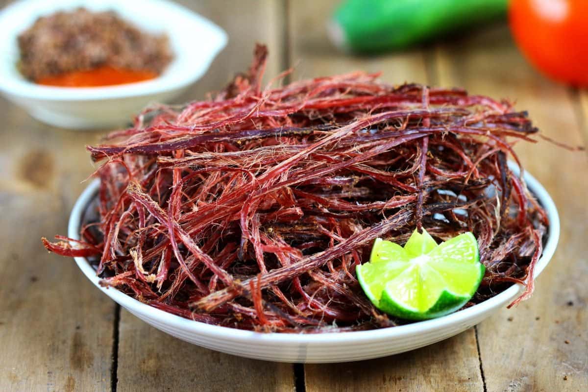Mua gì về làm quà