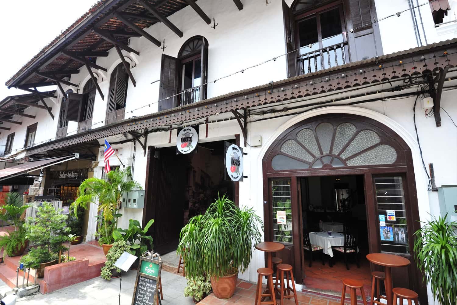 Bistro Year 1673