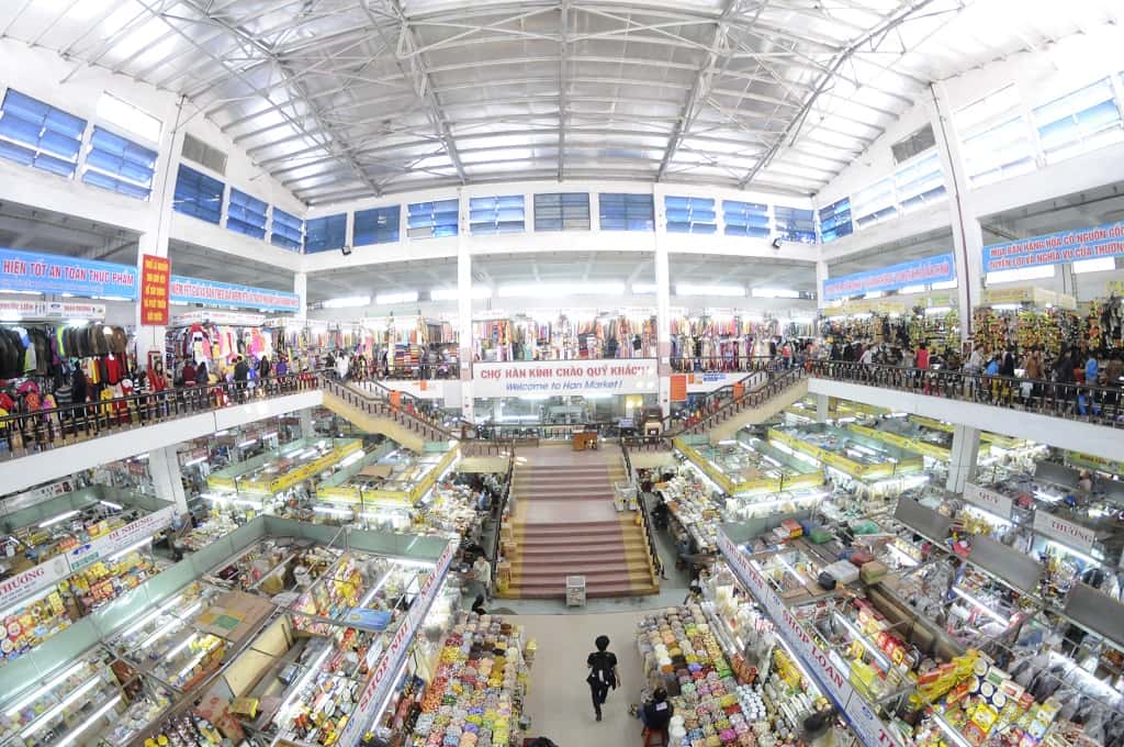 Chợ Hàn có rất nhiều các gian hàng ẩm thực ngon miệng