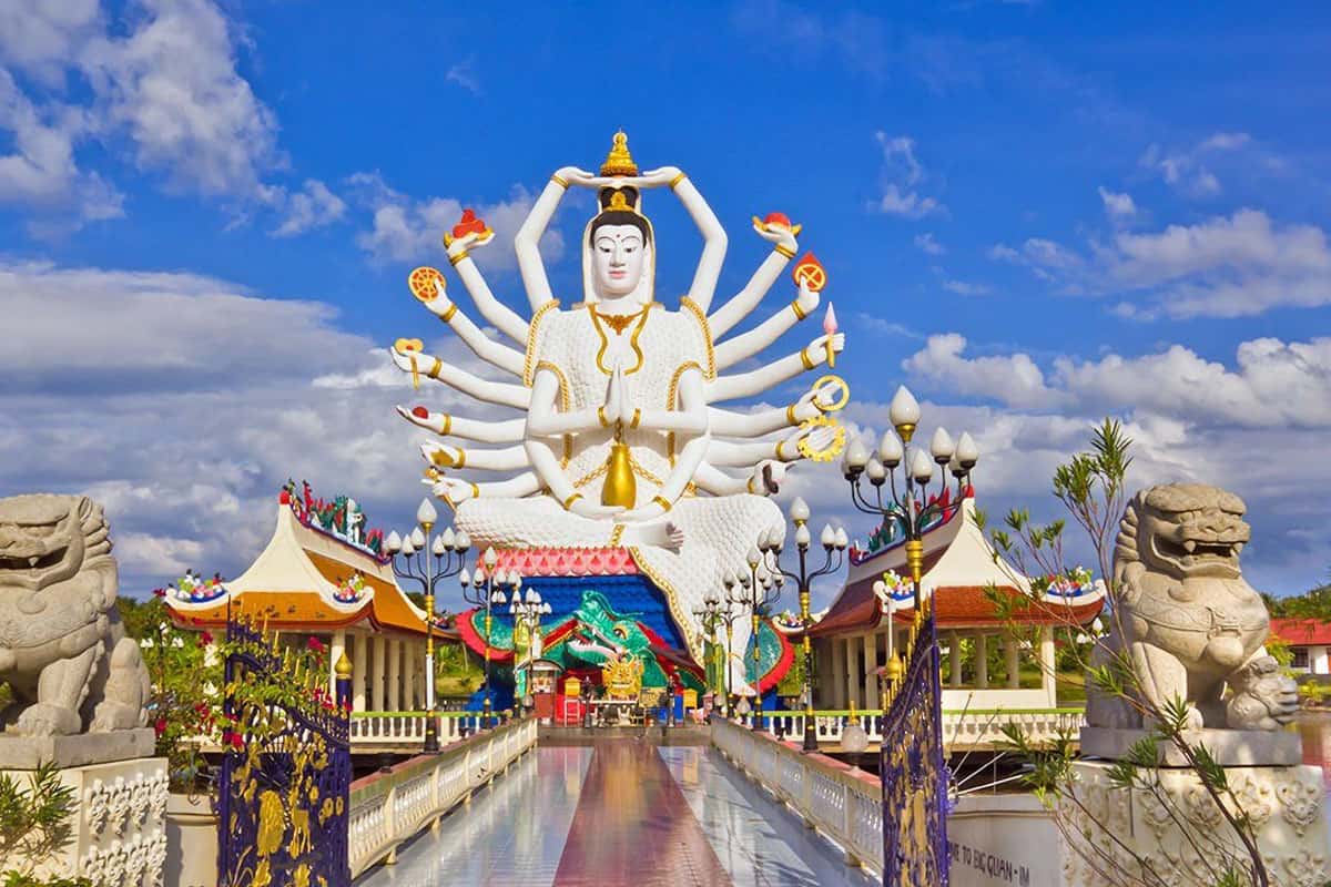 Đền tượng Phật trắng của Trung Quốc tại Wat Phra Laem