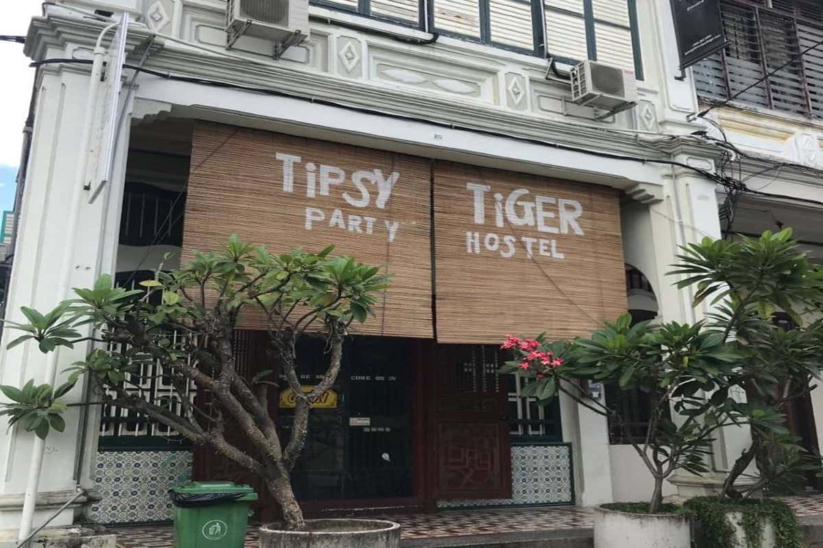  Tipsy Tiger Party Hostel