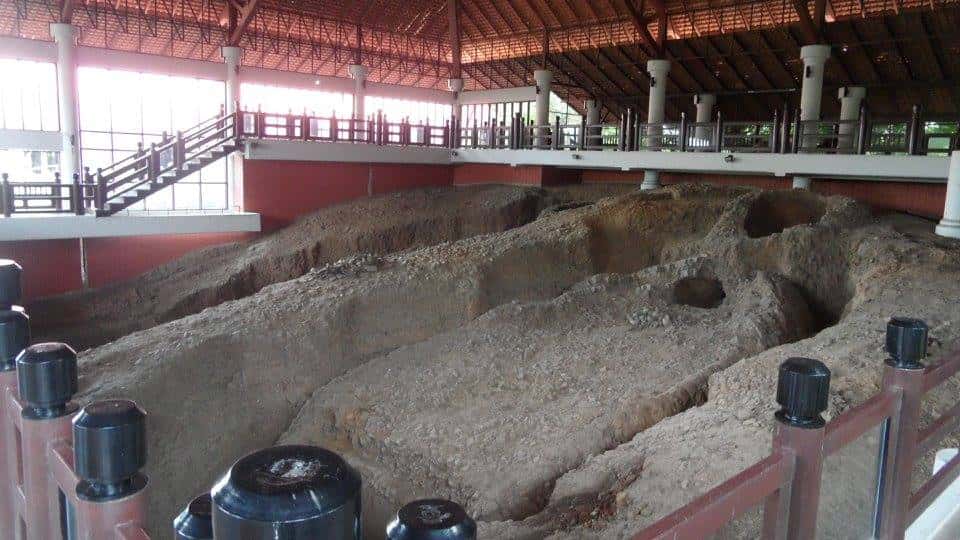  Bảo tàng Mae Nam Noi Kiln Site