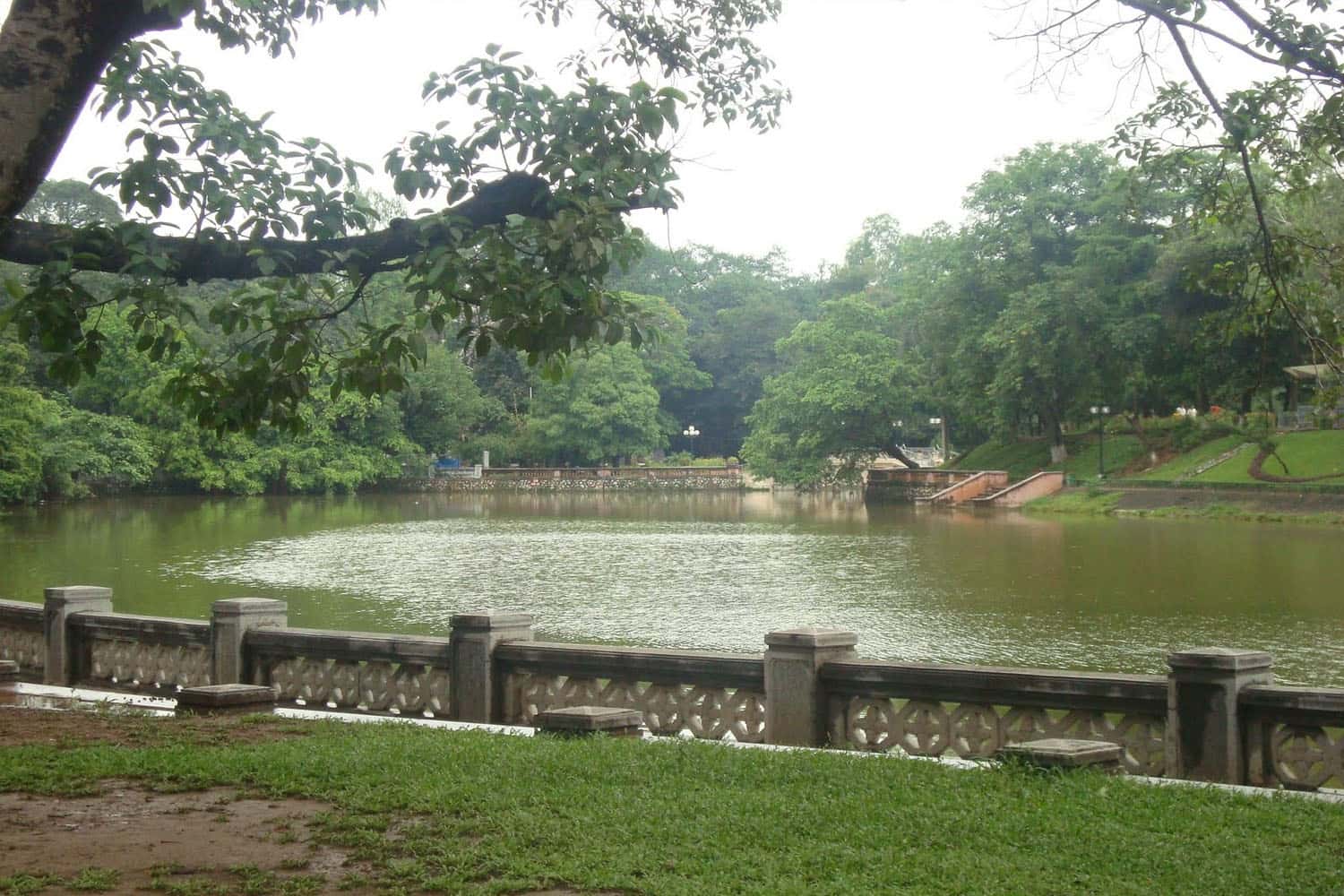 Công viên Thủ Lệ