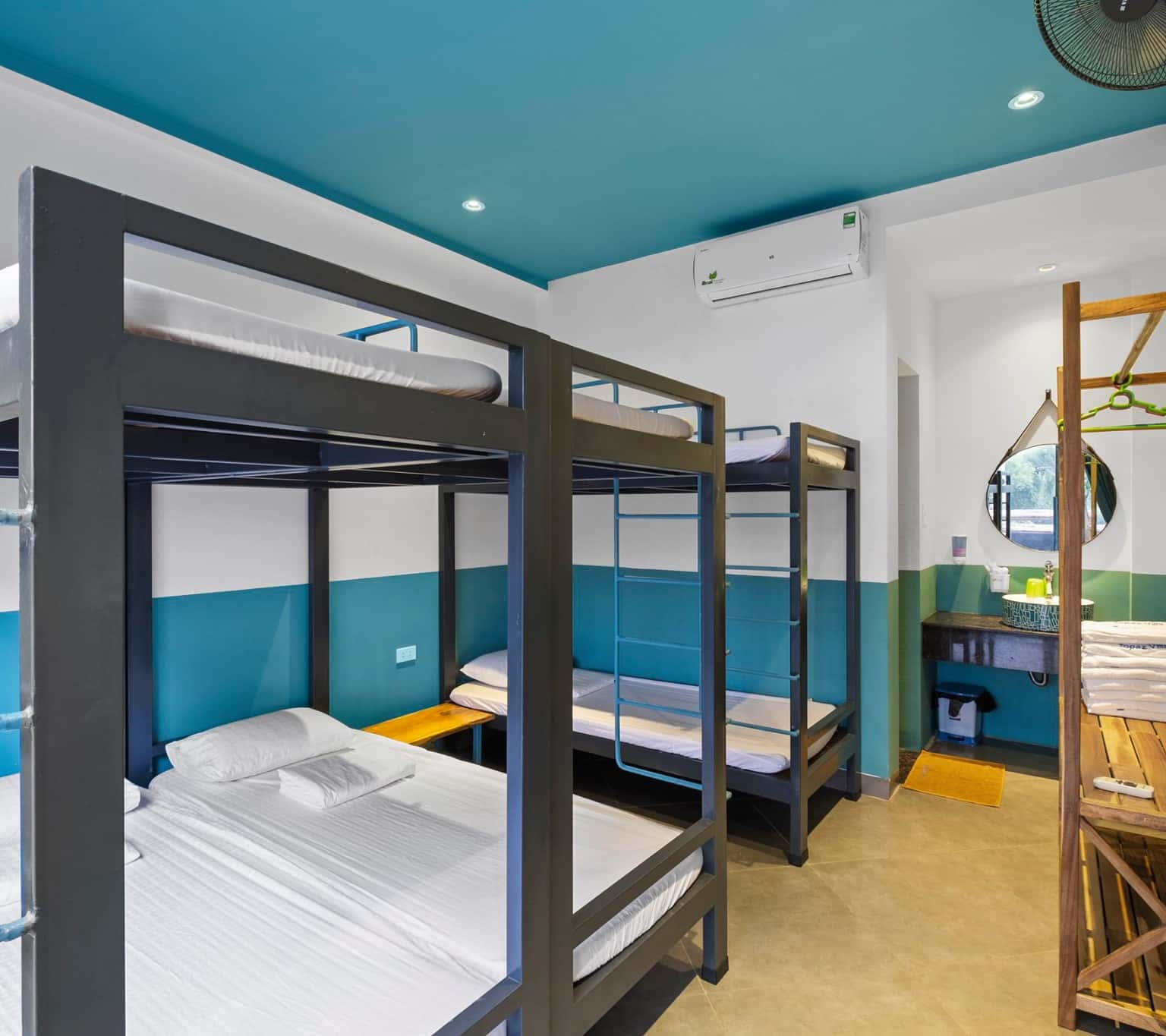 Bunk room