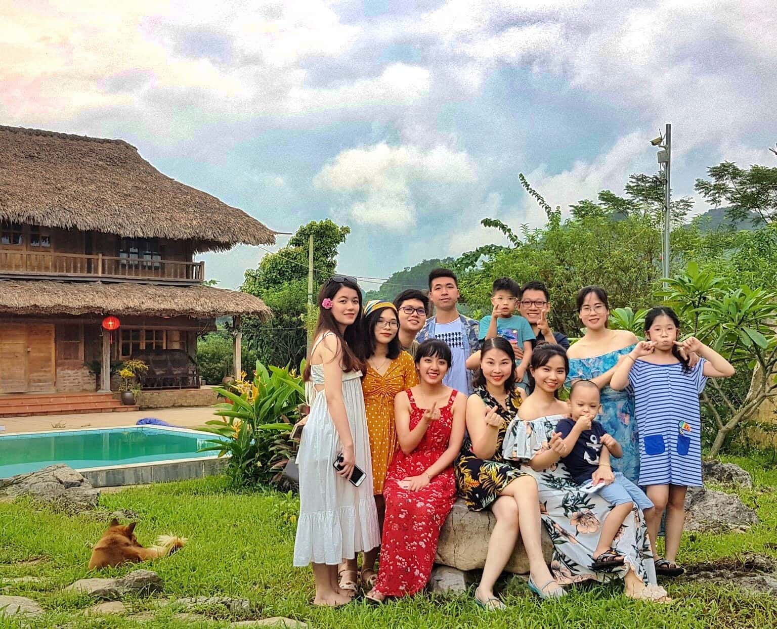 hoat dong tai thung rech house homestay hoa binh