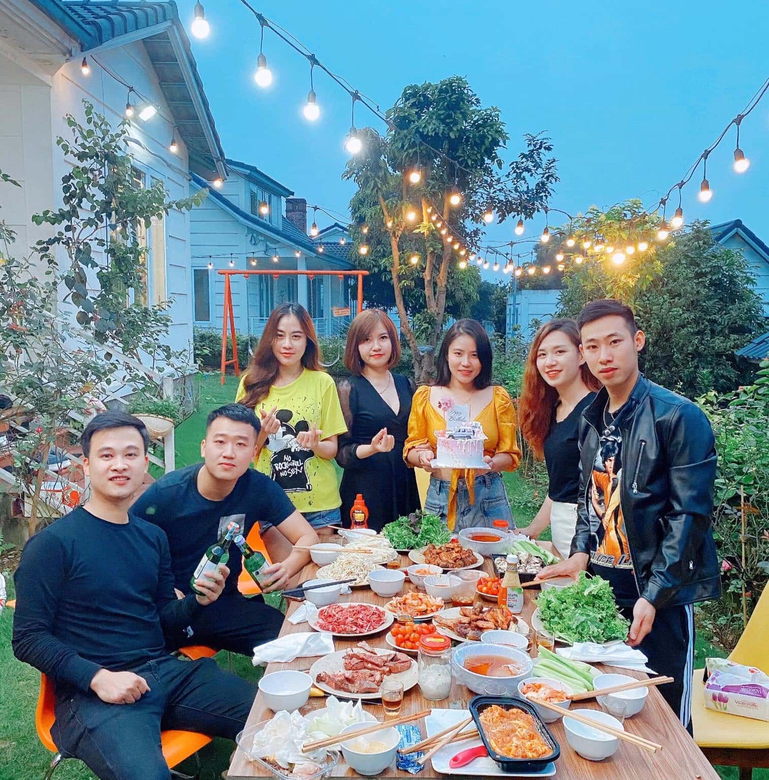 hoat dong tai monkey house villa homestay hoa binh
