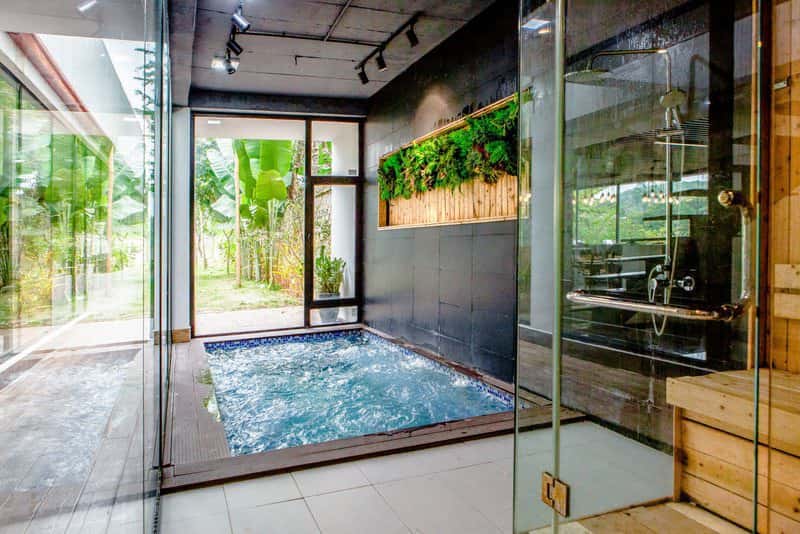 noi that l plus mansion homestay hoa binh