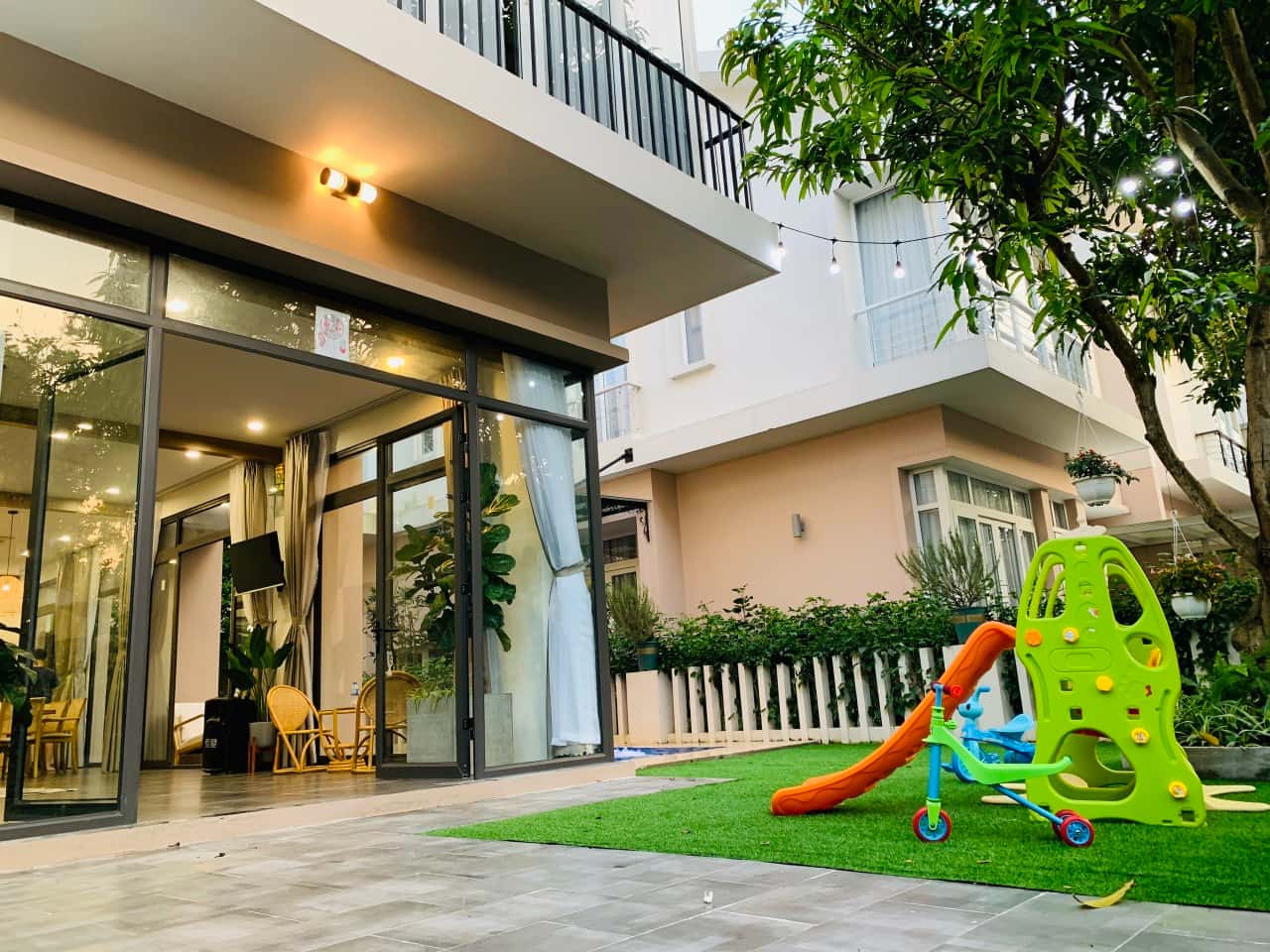 Lola House -  Kỳ nghỉ dưỡng trong mơ