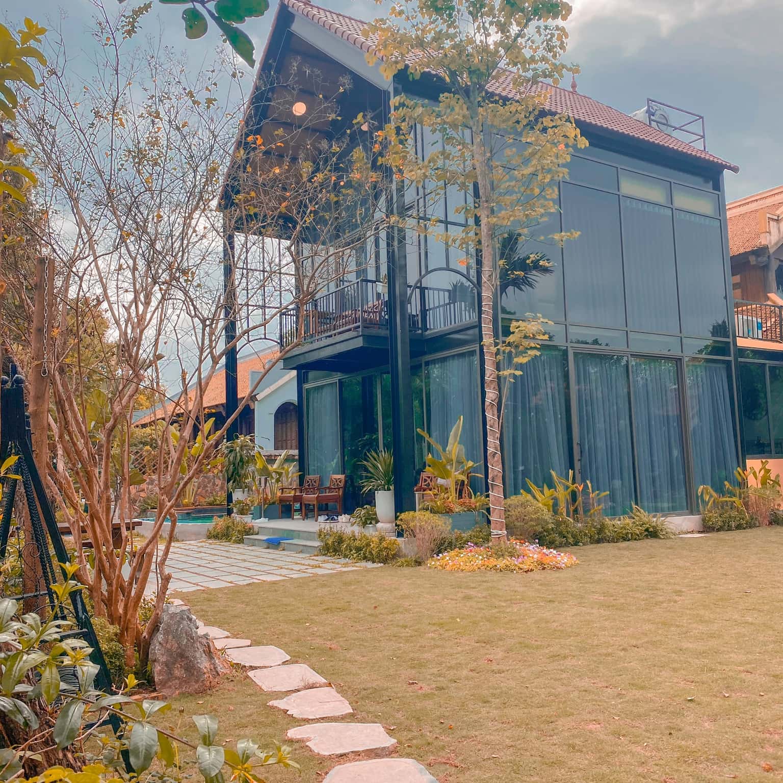 khuon-vien-kao-villa-tamagawa-homestay-soc-son-ha-noi-