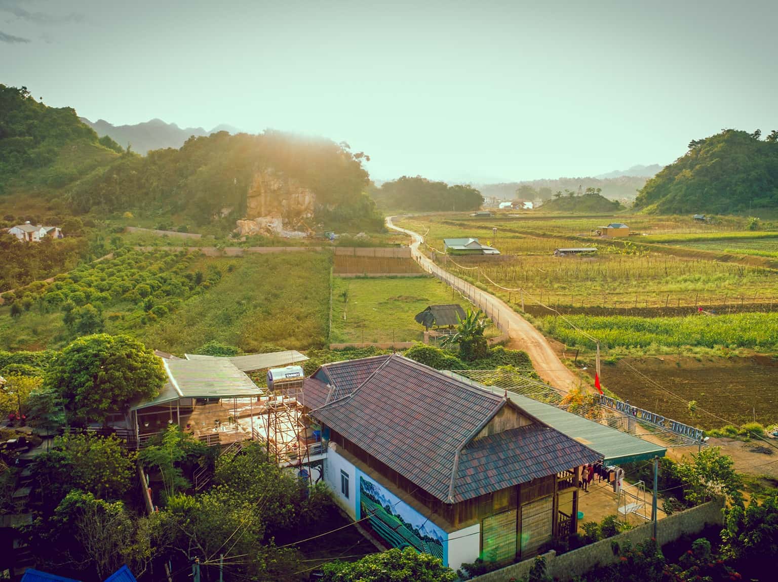 Homestay Bản Búa - Những căn nhà gỗ nhỏ nhắn nhưng ấm cúng và tiện lợi