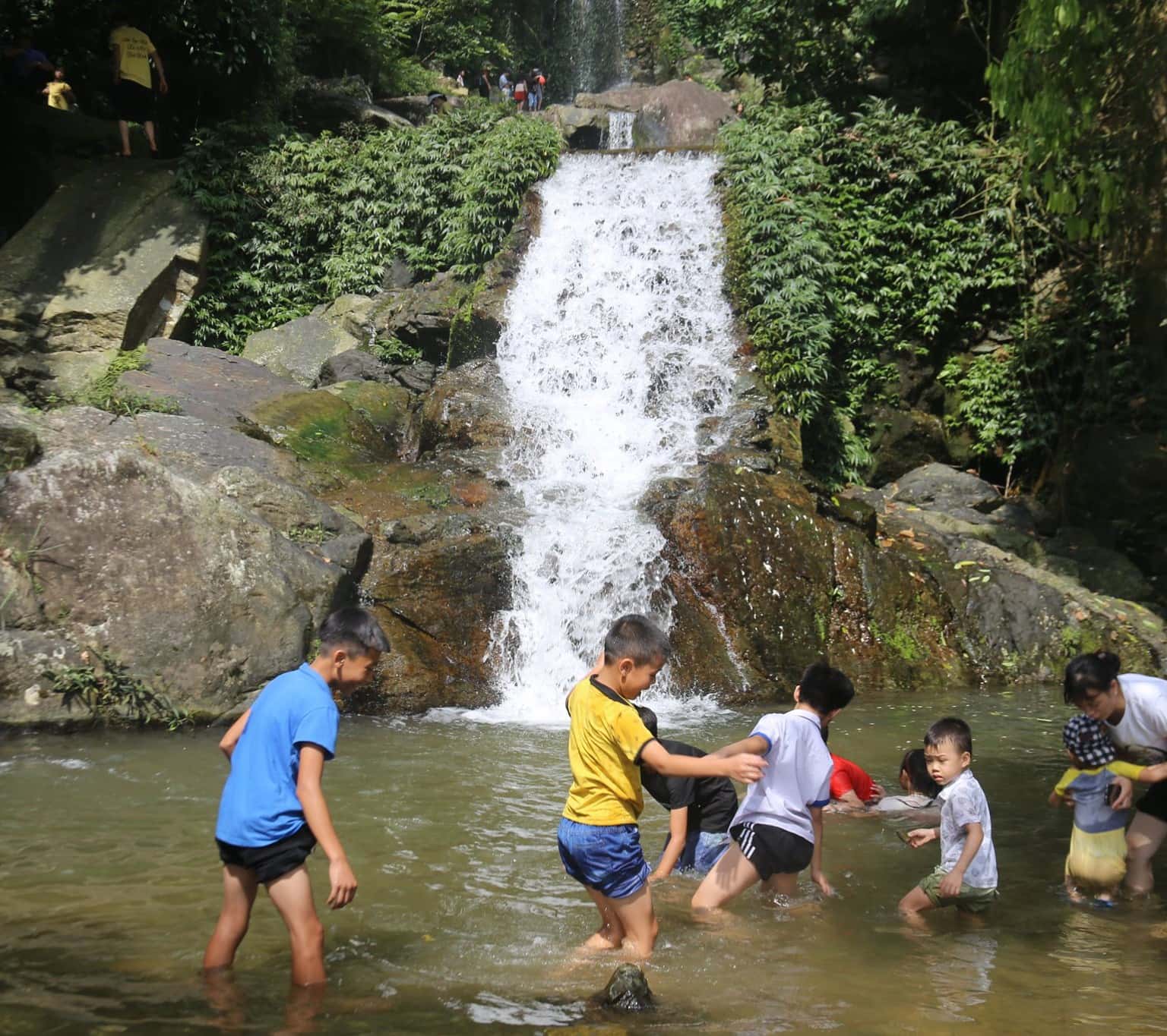 khoang xanh suoi tien ba vi ha noi