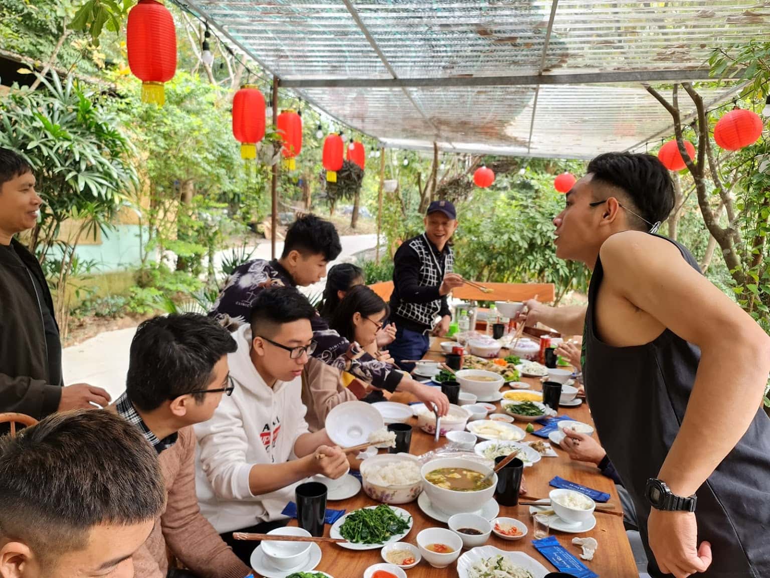 nha hang huong rung soc son