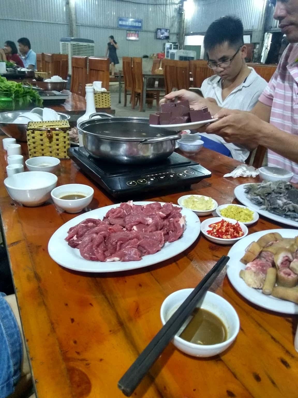 nha hang sac trau soc son