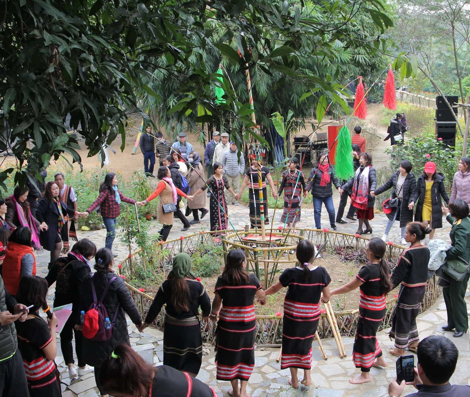 lang van hoa du lich cac dan toc viet nam