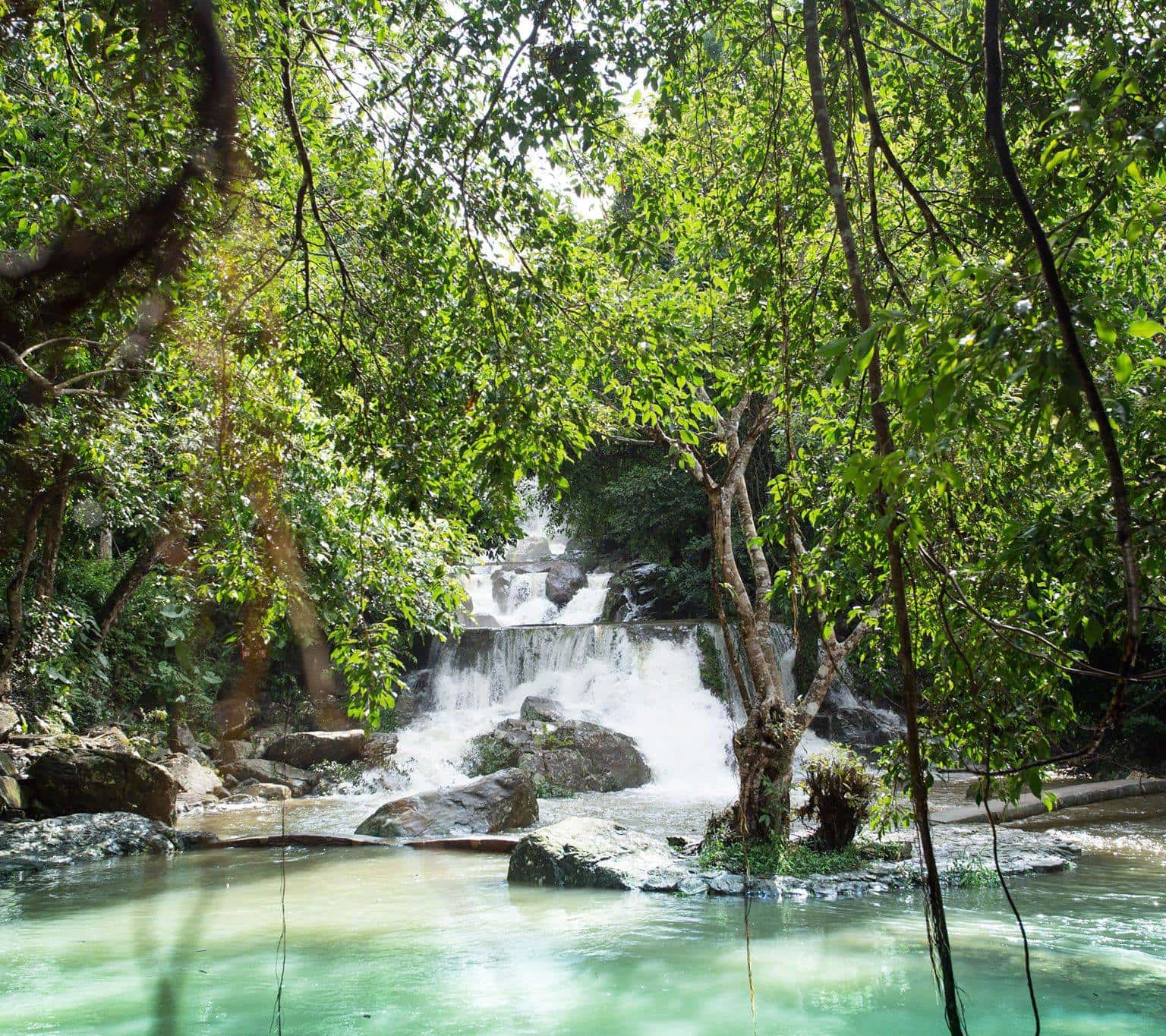 khoang xanh suoi tien ba vi