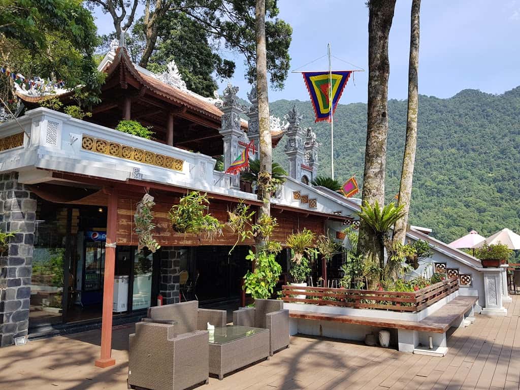 nha hang tay thien tam dao