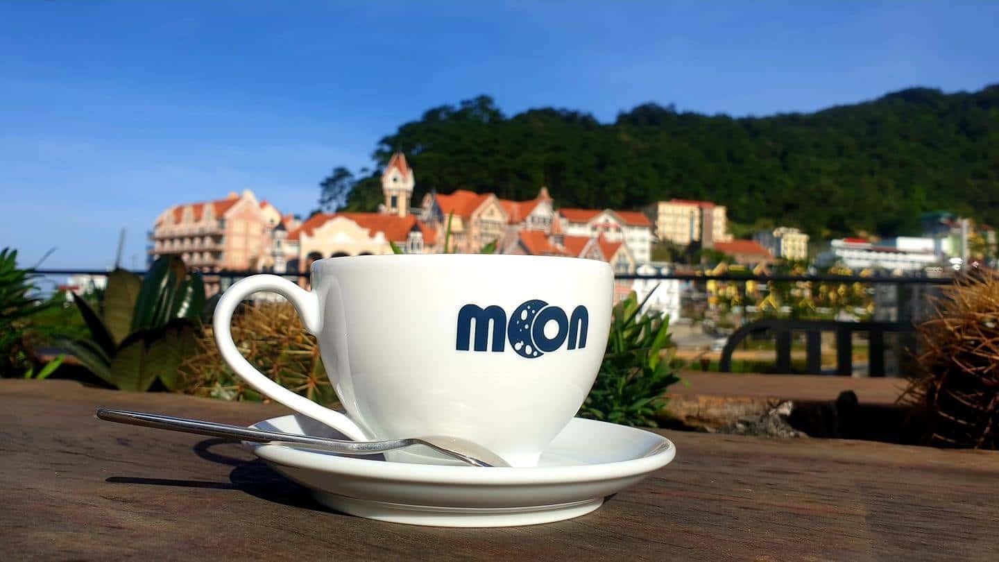 moon coffee tam dao