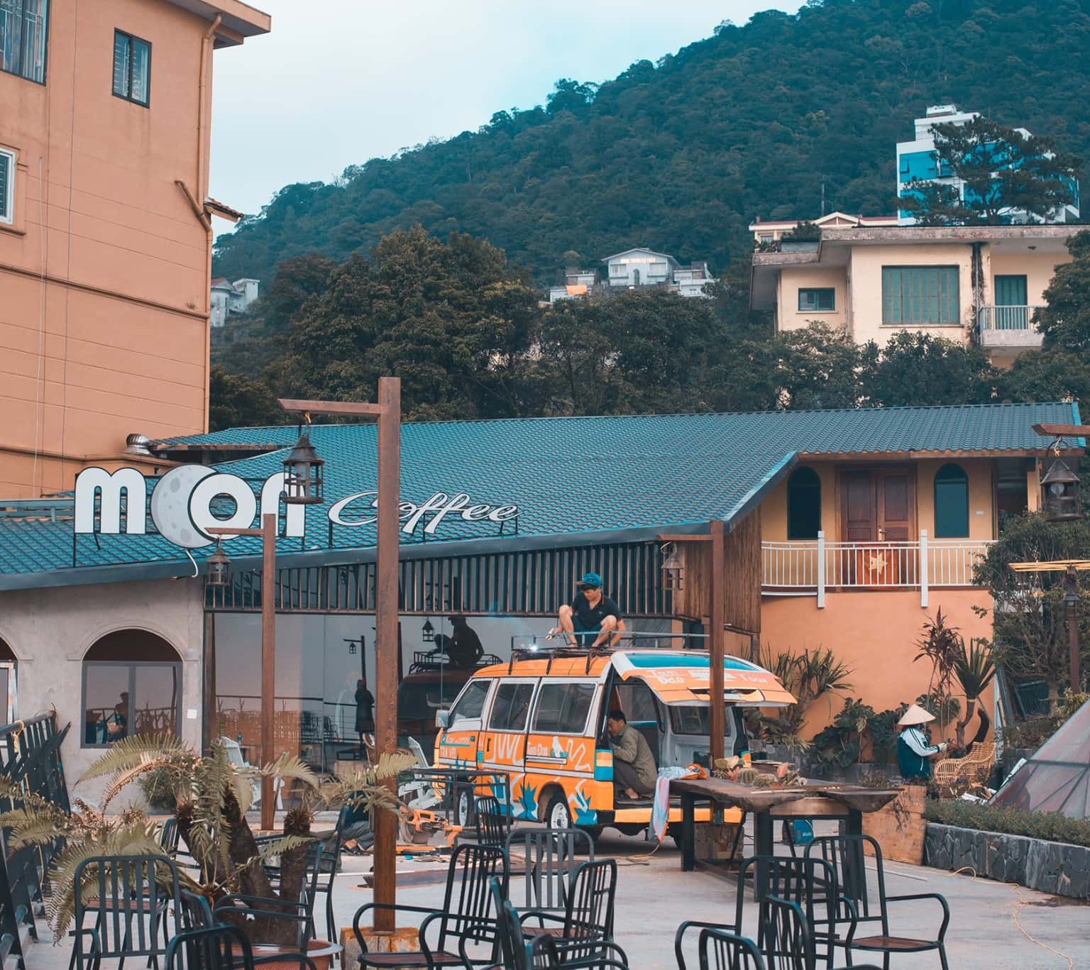 moon coffee tam dao