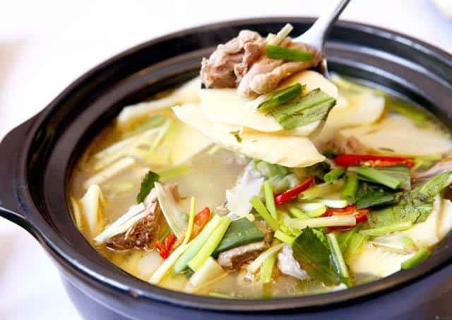 ga nau mang chua dac san hoa binh