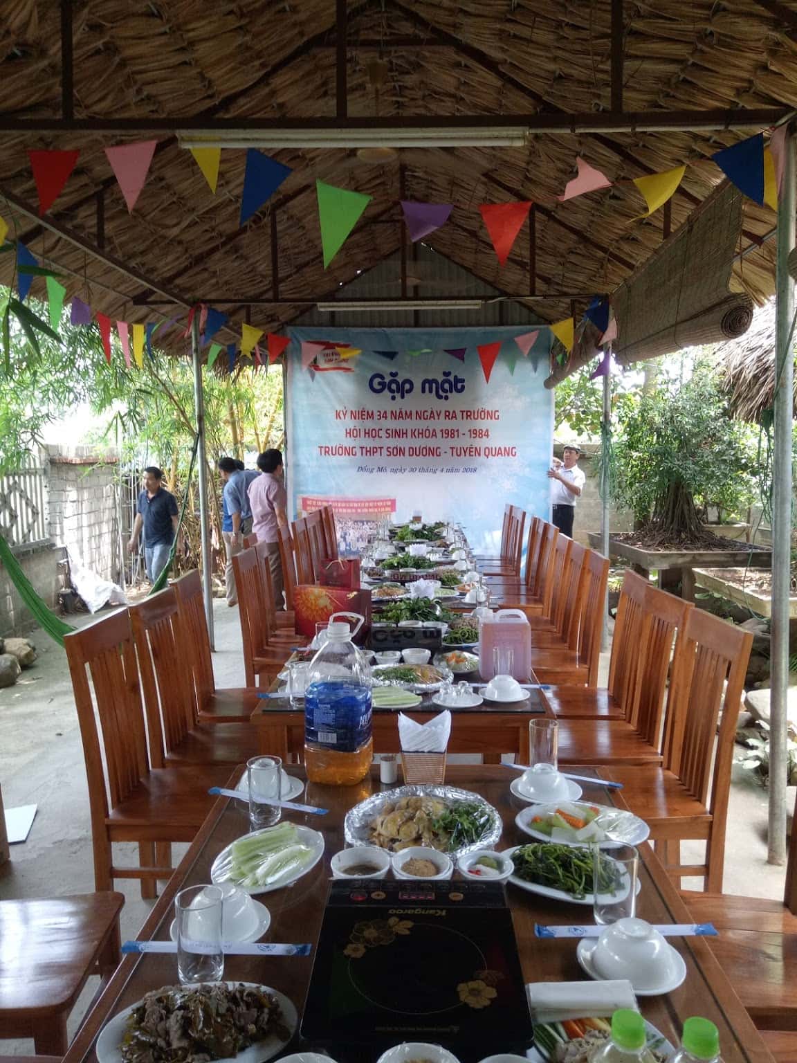 vuon am thuc ba vi