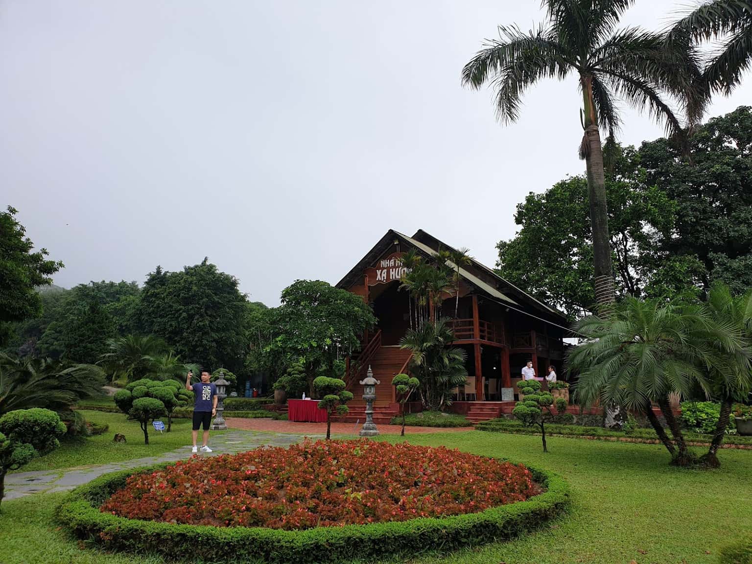 nha hang xa huong ba vi